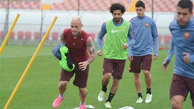 بالصور.. محمد صلاح يختتم تدريباته مع روما قبل مواجهة نابولي