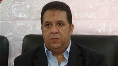 «نبيه» ونائب رئيس الزمالك في عزاء نجل هاني زادة