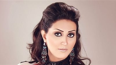 والدة وفاء عامر تجري عملية في العظام بألمانيا.. غدا