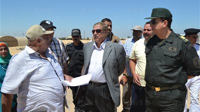 بالصور.. محافظ الإسماعيلية يتابع الأعمال النهائية لتأهيل قرية الأمل
