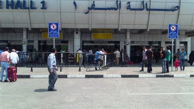 بالصور.. هدوء برحلات السفر والوصول بمطار القاهرة