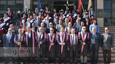 بالصور.. محافظ الغربية يشهد تخرج الدفعة 53 بطب طنطا