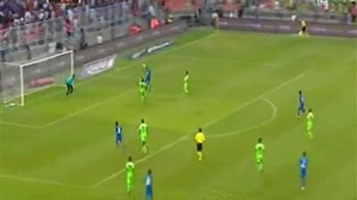 بالفيديو.. الهلال يتقدم بهدف أمام الأهلي بالشوط الأول في الدوري السعودي