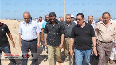 بالصور.. بدر يتفقد مشروعات الإسكان الاجتماعي بدمياط