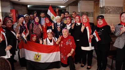 المرأة العاملة تشارك آخر فاعليات مؤتمر دعم الرئيس (صور)