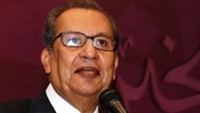 إبراهيم المعلم: «باولو كويلو لما زار نجيب محفوظ وطى وباس إيديه»