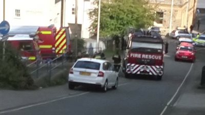 بريطانيا: تسمم ضباط أثناء اقتحام منزل خبير نووي (صور)