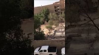 بالفيديو.. لحظة سرقة سيارة في وضح النهار بالرياض