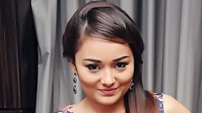 راندا البحيري تنشر صورا جديدة من كواليس «أزمة نسب»