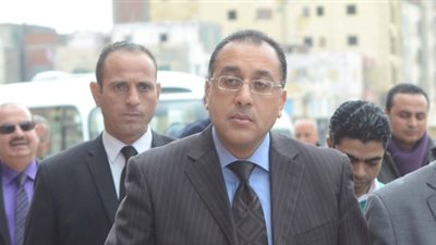 رئيس الوزراء يتابع إجراءات مواجهة السحابة السوداء بالقاهرة الكبري.. 93 محطة رصد ومتابعة لمستويات تلوث الهواء.. انخفاض عدد المحاضر من 550 لـ 76 مقارنة بالعام الماضي.. والتفتيش على 969 منشأة