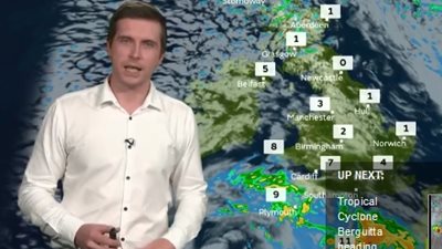 تحذيرات من فيضانات مدمرة تضرب بريطانيا (فيديو)