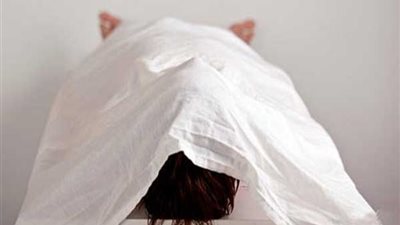 سائق يتهم طبيبا بالإهمال والتسبب في وفاة زوجته بشبرا الخيمة