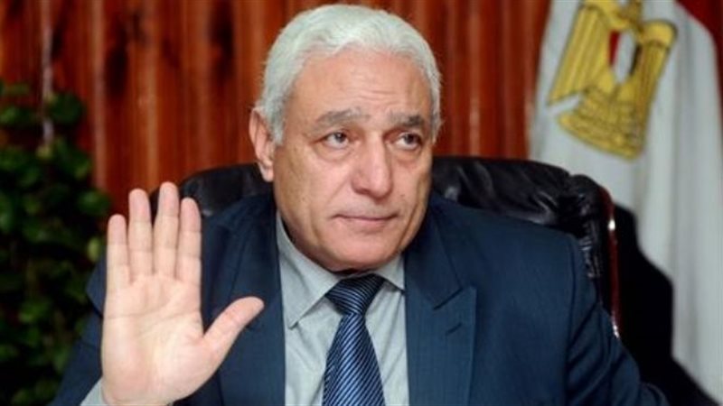 الدكتور أسامة العبد