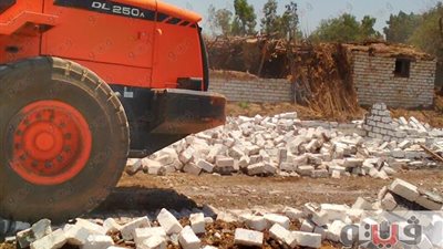بالصور.. إزالة 350 متر تعديات على أراضي الأوقاف في الغربية