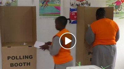 بالفيديو.. سجناء كينيا يصوتون في الانتخابات الرئاسية