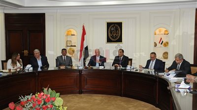 وزير الإسكان ومحافظ جنوب سيناء يتابعان موقف المشروعات المنفذة بالمحافظة