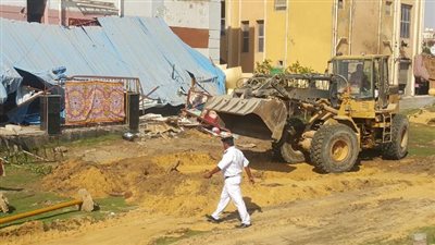 إزالة مخالفات بناء بسوق البلح في المرج.. ورفع إشغالات محيط جامعة الأزهر