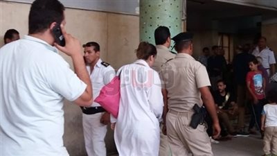 مني المذبوح تغادر مطار القاهرة إلى لبنان عقب الإفراج عنها