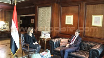 وزيرة التعاون وسفير بريطانيا يبحثان العلاقات الاقتصادية المشتركة