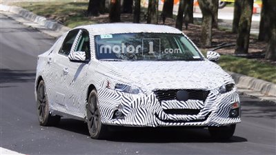 نيسان تختبر سيارتها الرياضية ألتيما