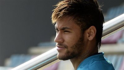 «نيمار» ما حدث في مباراة كولومبيا لا يعتبر إهانة للحكم