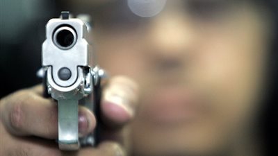 إصابة ثلاثة صيادين بأعيرة نارية بـ