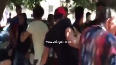 بالفيديو.. اشتباكات بين طلاب الثانوية خلال مسيرتهم لنقابة الصحفيين