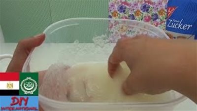 بالفيديو.. اصنعي بنفسك مقشرا طبيعيا لنعومة جسمك