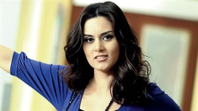 رشا مهدي لمنتقدي زيارة ميسي: نورت مصر