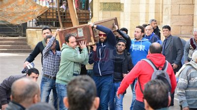 45 صورة من جنازة والد «أوس أوس» نجم مسرح مصر