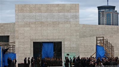 رئيس حكومة فلسطين يبحث مع وزير المالية الإسرائيلي التعاون الاقتصادي