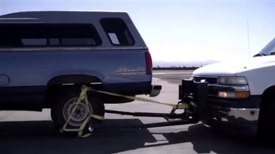 بالفيديو والصور.. تقنية مخيفة تساعد الشرطة في مطاردة السيارات