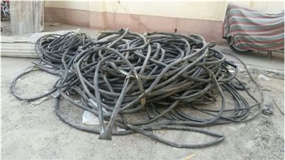 بالأسماء.. التشكيل العصابي المتهم بسرقة كابلات التليفونات بقنا