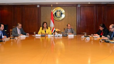 وزيرا الصناعة والتخطيط يبحثان تحسين معدلات التصدير