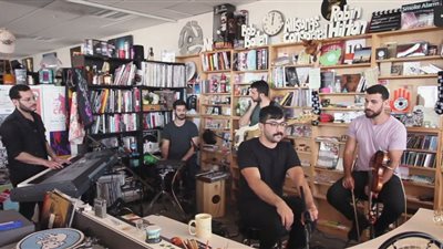 بالفيديو.. إبداع «مشروع ليلى» في سهرة رمضانية بـ«tiny desk»