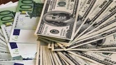 اليورو يرتفع 3 قروش.. والدولار يسجل 18.14 جنيها بنهاية التعاملات