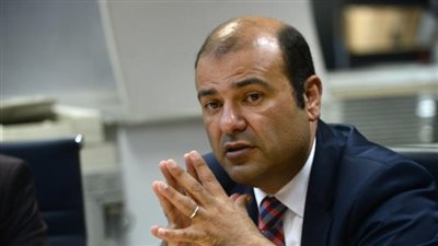 «الكسب غير المشروع» ينفي منع وزير التموين المستقيل من السفر