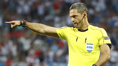 السلوفيني سكومينا حكما للقاء ويلز وبلجيكا في اليورو