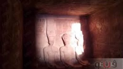 نشرة الأخبار.. وأبرزها: لحظة تعامد الشمس على رمسيس الثاني بأبوسمبل