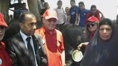 بالفيديو.. محافظ الفيوم يوزع 120 كرسيا متحركا بمشاركة الأورمان