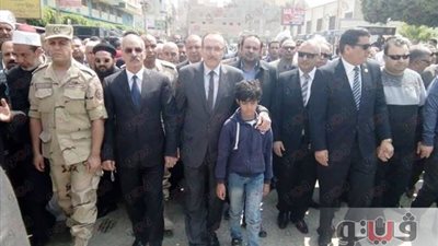 محافظ بني سويف لنجل يحيى حسن: والدك قدم حياته دفاعا عنا