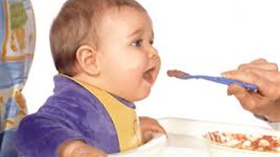 4 فوائد هامة لفطام طفلك