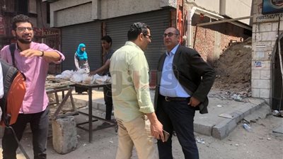 خالد على يغادر المحكمة بعد جلسة «الفعل الفاضح» (صور)