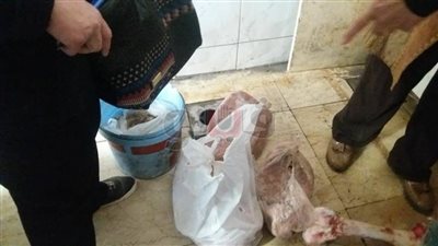 إعدام مصنعات غذائية فاسدة في الشرابية (صور)