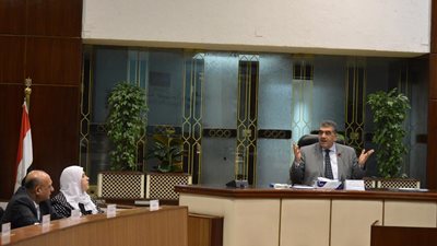 وزير قطاع الأعمال العام يعتمد موازنة «القابضة للسياحة والفنادق»