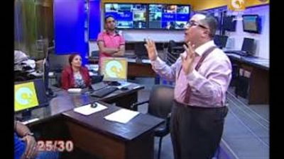 بالفيديو.. إبراهيم عيسى لأصحاب ملصقات «صل على النبي»: بطلوا تفاهة