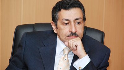 حمدى زاهر: شركة قابضة للعمل بالسوق السودانى