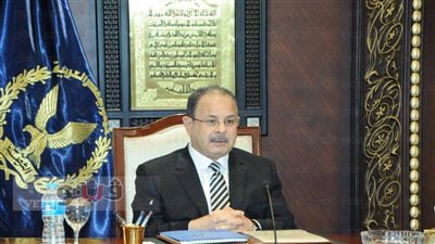 بالصور.. تفاصيل اجتماع وزير الداخلية مع مساعديه لبحث أزمة المرور.. «عبدالغفار» يكلف باستخدام تقنيات متطورة لرصد المتجاوزين.. يشدد على تكثيف الحملات لتسيير الحركة.. ويناقش تعديلات القانون الج