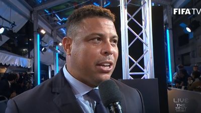 بالصور.. رونالدو ومارادونا في حفل الـ«فيفا» لجوائز الأفضل