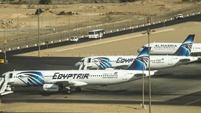 أمريكا تتخذ قرارا بشأن نقل الشحنات الجوية من مطار القاهرة